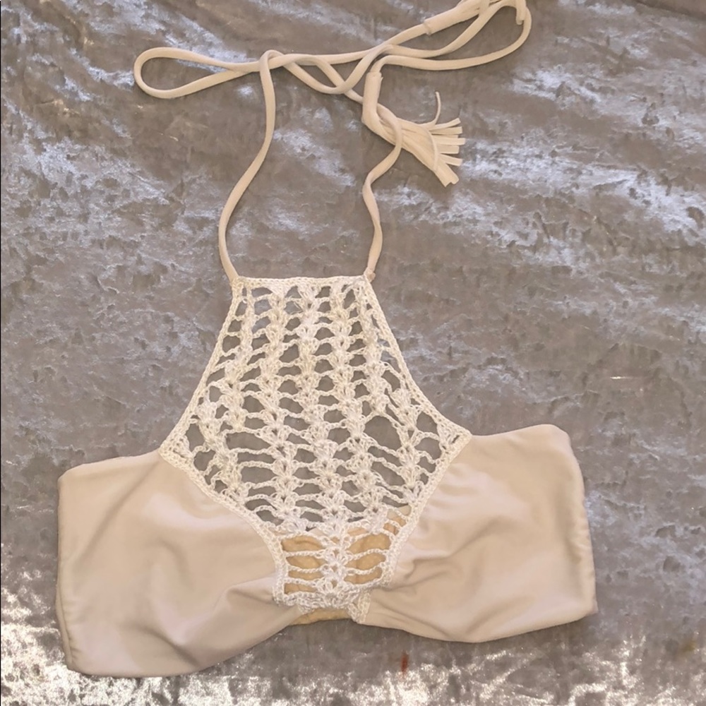 Acacia bikini top